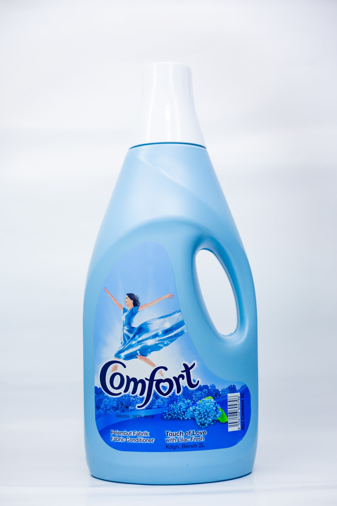 300326 2076-0 F Pelembut Fabril Fabric Conditioner main view