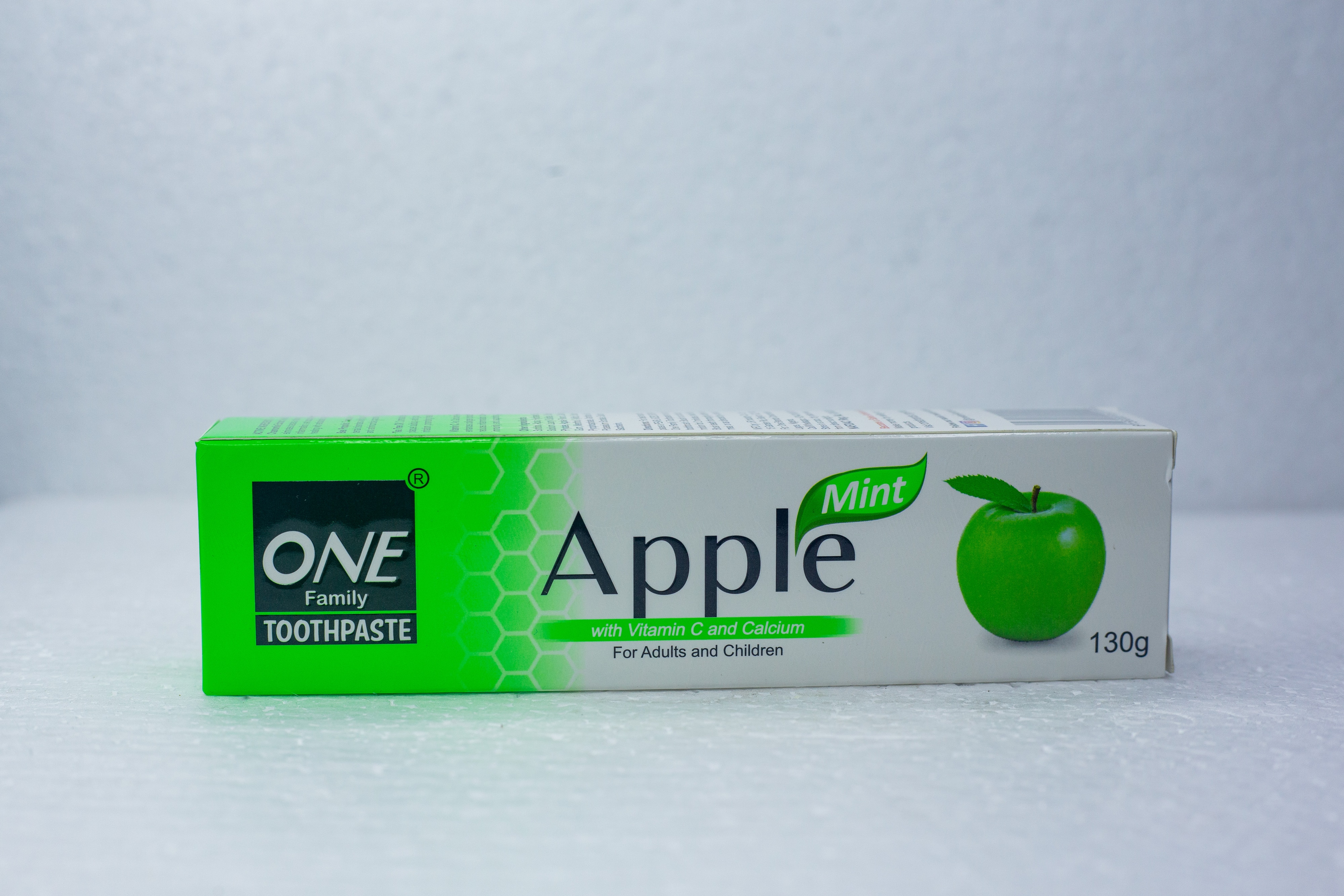 ONE FAMILY TOOTHPASTE 130G