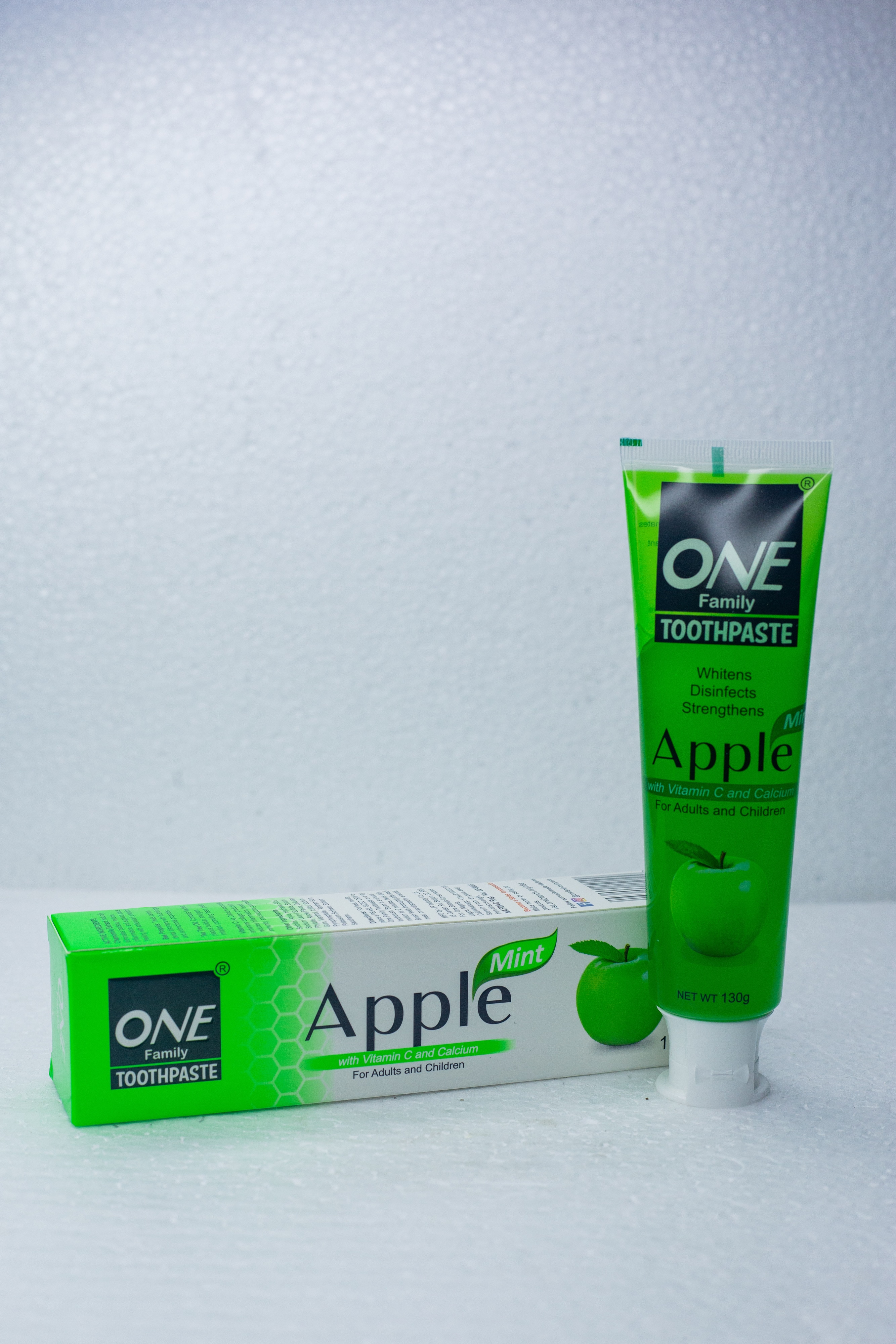 ONE FAMILY TOOTHPASTE 130G