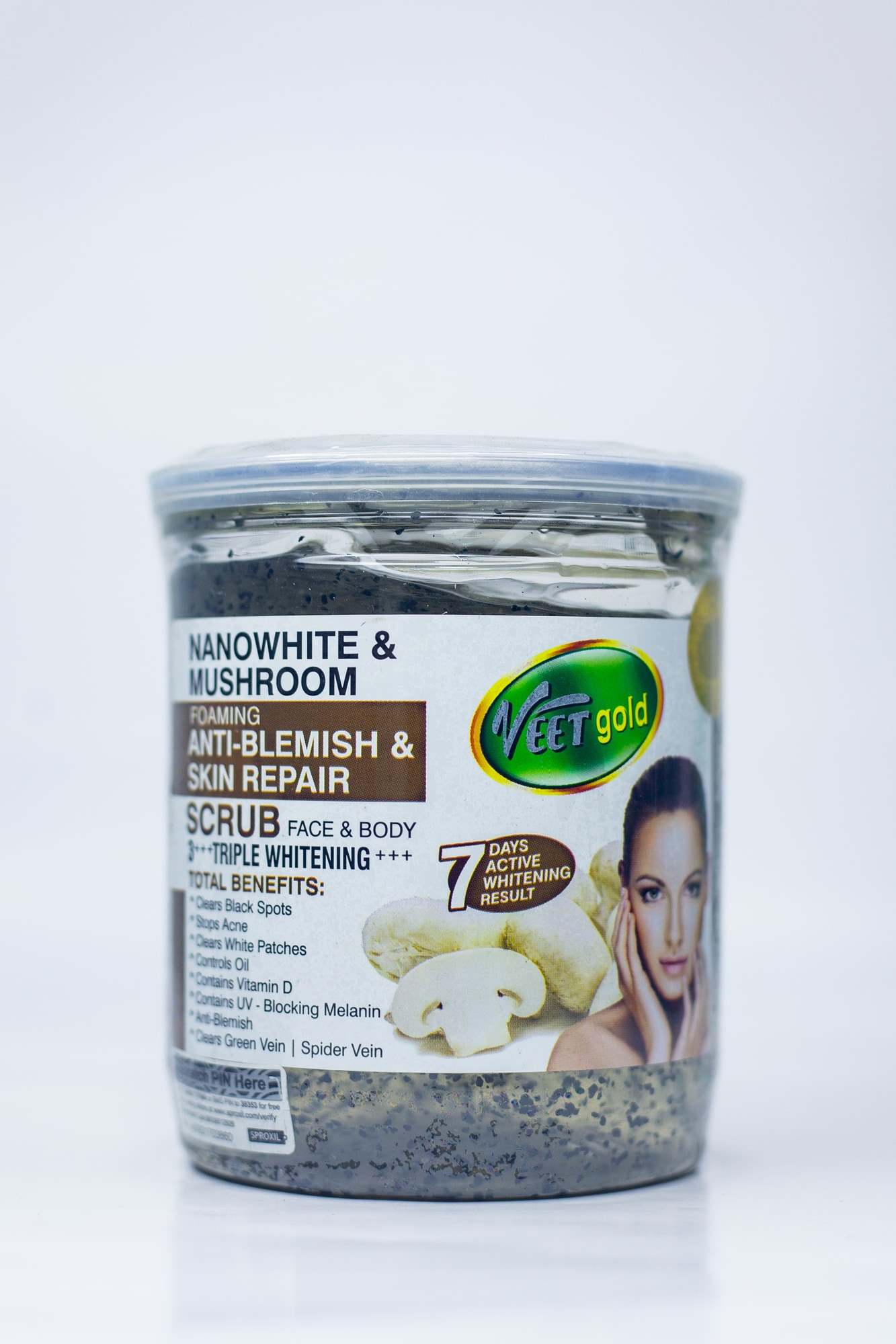 Nanowhite & Mushroom Foaming Anti-blemish & Skin Repair Scrub main view