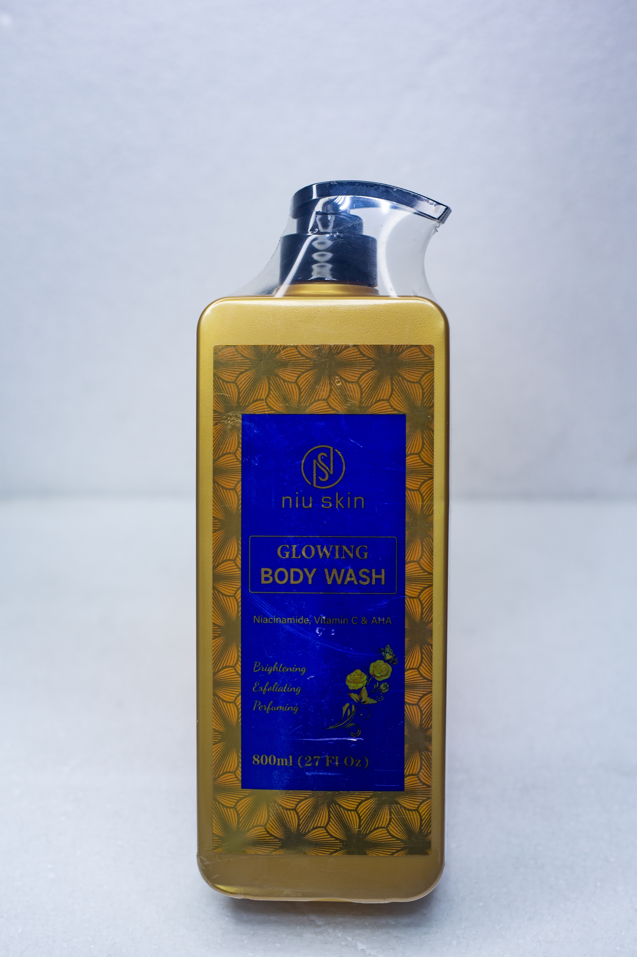 NIU SKIN GLOWING BODY WASH 800ml main view