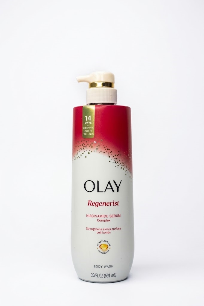 Olay Regenerist Niacinamide Serum Complex Body Wash  591ml