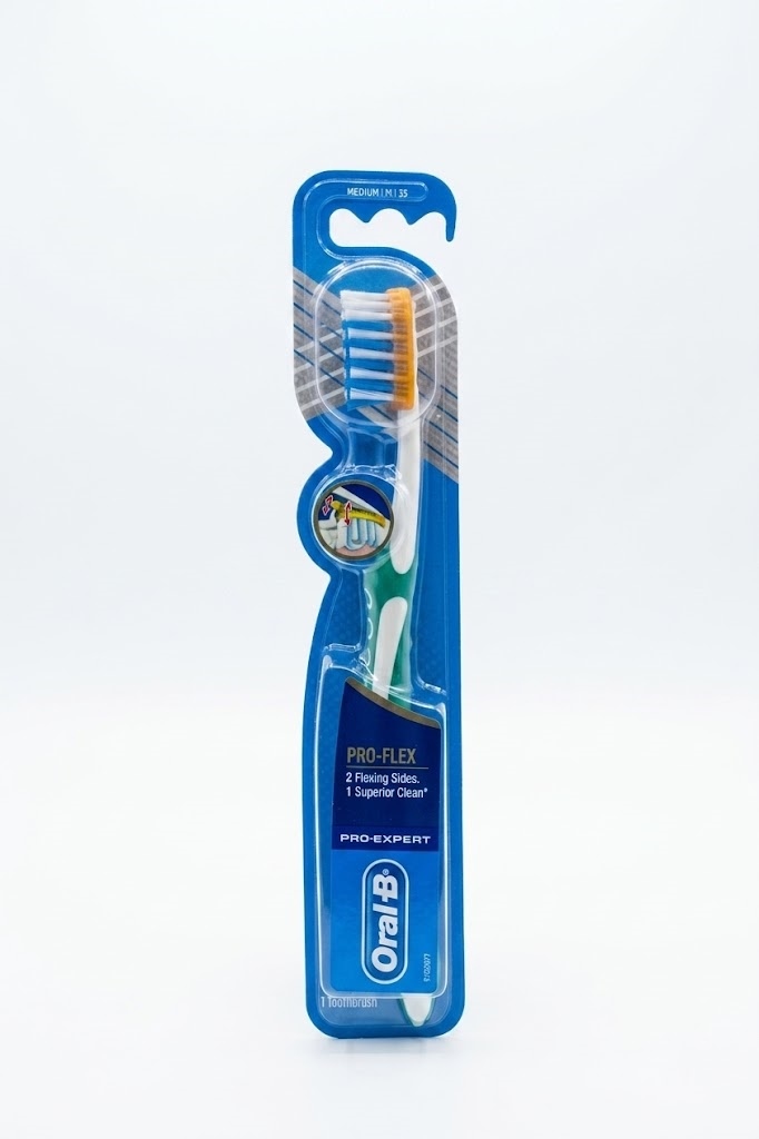 Oral-B Pro-Expert Pro-Flex Toothbrush 93g